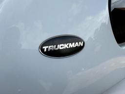 Nissan Navara 2.3 dCi Tekna Auto 4WD Euro 6 4dr at 40th