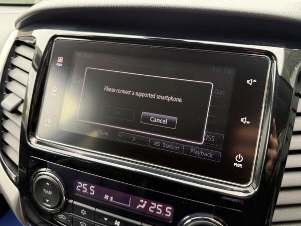 Mitsubishi L200 2.4 DI-D DC Warrior Auto 4WD Euro 6 4dr