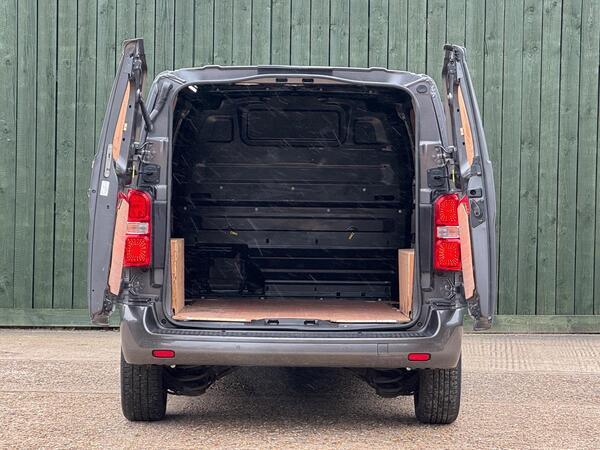 Citroen Dispatch 2.0 BlueHDi 1400 Driver Edition M FWD 2 Euro 6 (s/s) 6dr