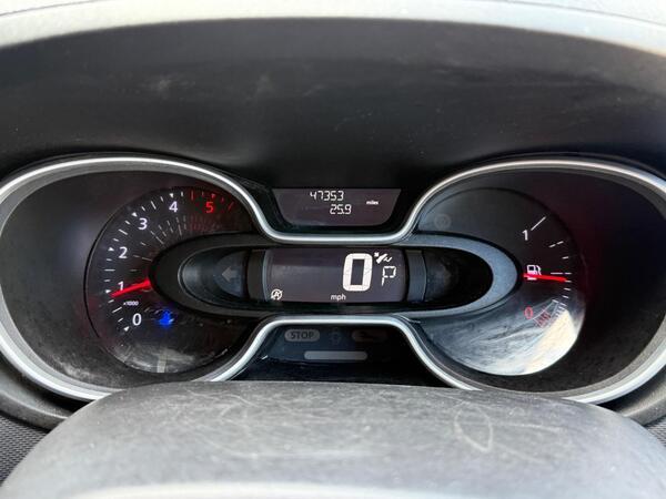 Renault Trafic 2.0 dCi ENERGY 28 Black Edition EDC SWB Standard Roof Euro 6 (s/s) 5dr