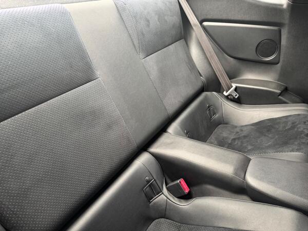 Toyota GT86 2.0 Boxer D-4S Club Series Blue Edition Euro 6 2dr