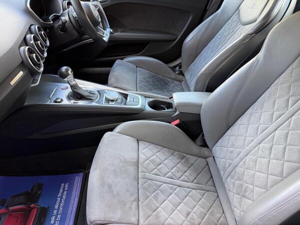 Audi TTS 2.0 TFSI S Tronic quattro Euro 6 (s/s) 3dr
