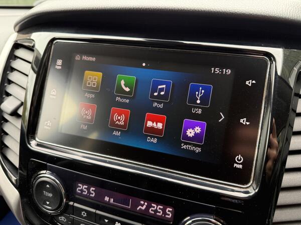 Mitsubishi L200 2.4 DI-D DC Warrior Auto 4WD Euro 6 4dr