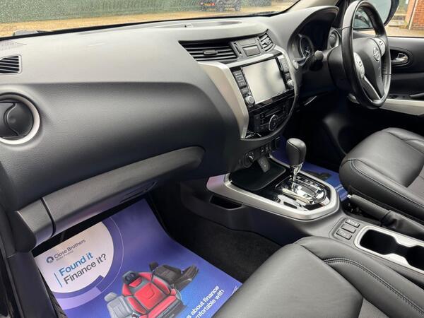 Nissan Navara 2.3 dCi N-Guard Auto 4WD Euro 6 4dr