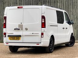 Vauxhall Vivaro 1.6 CDTi 2900 BiTurbo ecoTEC Limited Edition Nav Crew Van L2 H1 Euro 6 (s/s) 5dr (6 Seat) at 17th