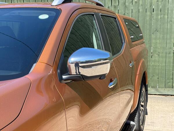 Nissan Navara 2.3 dCi Tekna Auto 4WD Euro 6 4dr