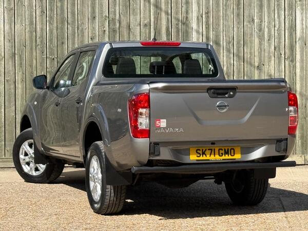 Nissan Navara 2.3 dCi Acenta 4WD Euro 6 (s/s) 4dr