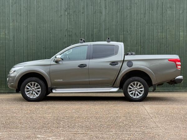 Mitsubishi L200 2.4 DI-D DC Warrior 4WD Euro 6 4dr