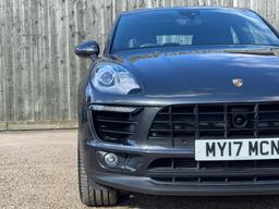 Porsche Macan 3.0 TD V6 S PDK 4WD Euro 6 (s/s) 5dr at 35th
