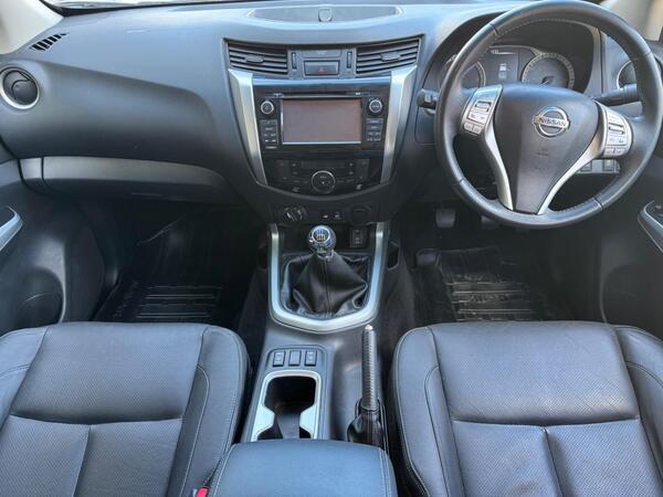 Nissan Navara 2.3 dCi Tekna 4WD Euro 6 (s/s) 4dr