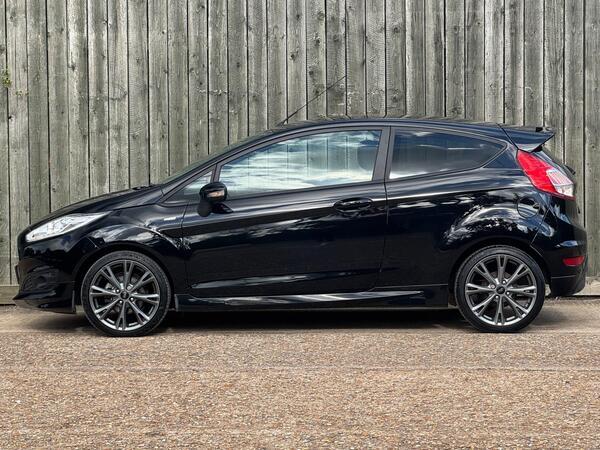 Ford Fiesta 1.0T EcoBoost ST-Line Euro 6 (s/s) 3dr