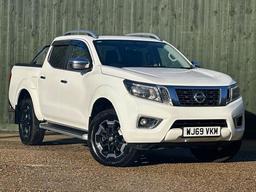 Nissan Navara 2.3 dCi Tekna 4WD Euro 6 (s/s) 4dr at 0th
