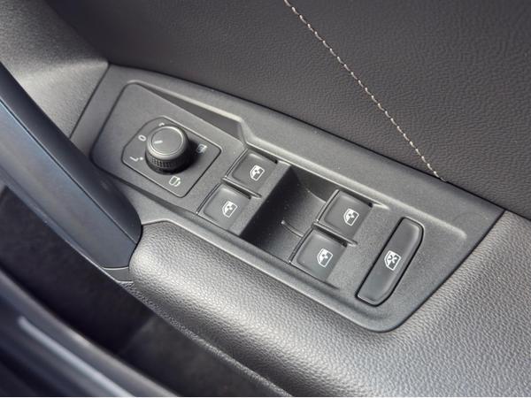 Volkswagen Tiguan 2.0 TDI R-Line Tech DSG 4Motion Euro 6 (s/s) 5dr