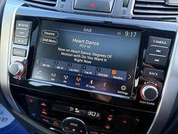 Nissan Navara 2.3 dCi N-Guard Auto 4WD Euro 6 4dr at 13th