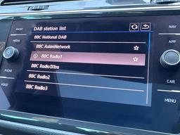 Volkswagen Tiguan 2.0 TSI R-Line Tech DSG 4Motion Euro 6 (s/s) 5dr at 37th