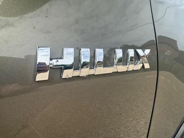 Toyota Hilux 2.8 D-4D Invincible X 4WD Euro 6 (s/s) 4dr