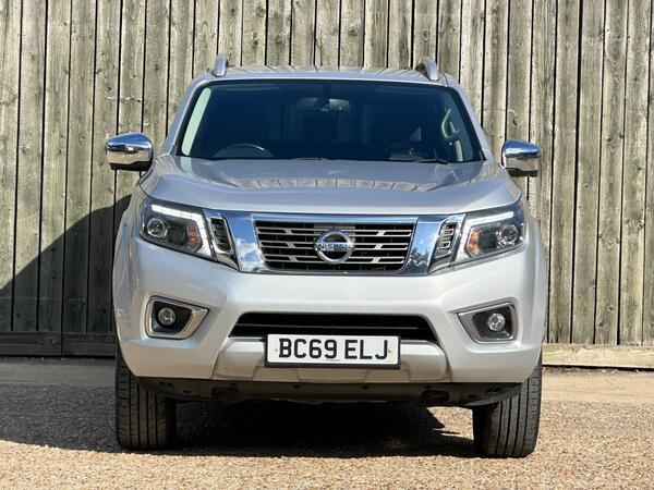 Nissan Navara 2.3 dCi Tekna Auto 4WD Euro 6 4dr