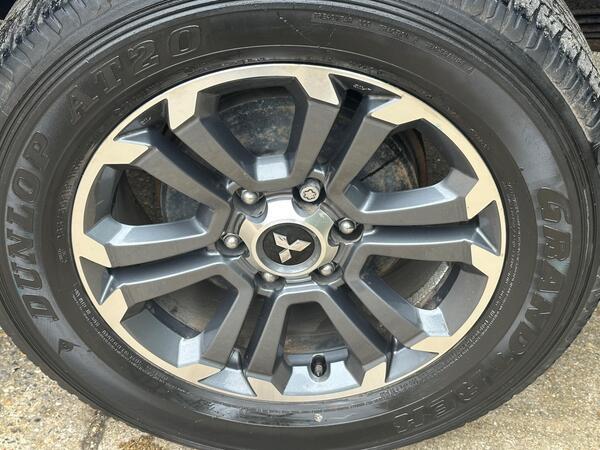 Mitsubishi L200 2.2 DI-D DC Barbarian Auto 4WD Euro 6 (s/s) 4dr