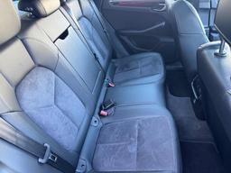 Porsche Macan 3.0 TD V6 S PDK 4WD Euro 6 (s/s) 5dr at 48th