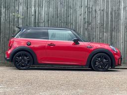 MINI Hatch 2.0 Cooper S Sport Steptronic Euro 6 (s/s) 3dr at 49th