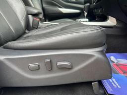 Nissan Navara 2.3 dCi Tekna Auto 4WD Euro 6 4dr at 21th