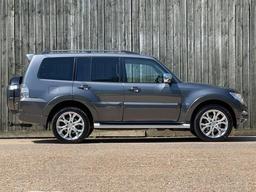 Mitsubishi Shogun 3.2 DI-DC SG5 Auto 4WD Euro 6 5dr LWB at 20th
