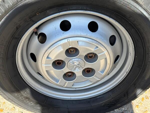 Peugeot Boxer 2.2 BlueHDi 335 Professional Premium + L2 H2 Euro 6 (s/s) 5dr