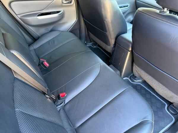 Mitsubishi L200 2.4 DI-D DC Challenger Auto 4WD Euro 6 4dr