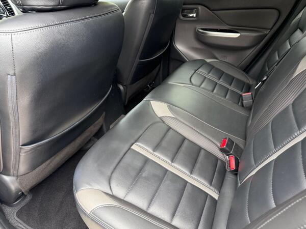 Mitsubishi L200 2.4 DI-D DC Barbarian Auto 4WD Euro 6 4dr