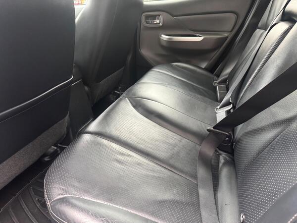 Fiat Fullback 2.4D LX Auto 4WD Euro 6 4dr (Euro 6)