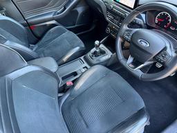 Ford Focus 2.3T EcoBoost ST Euro 6 (s/s) 5dr at 9th