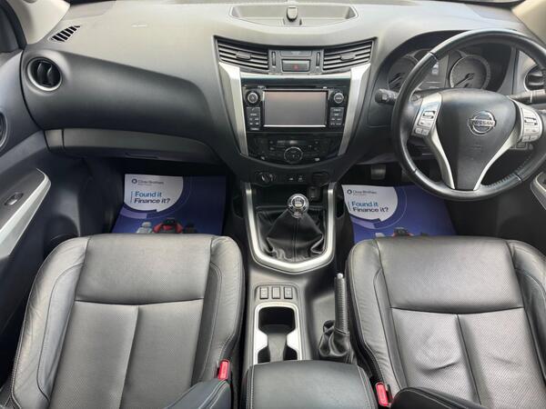 Nissan Navara 2.3 dCi Tekna 4WD Euro 5 4dr