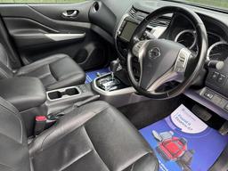 Nissan Navara 2.3 dCi Tekna Auto 4WD Euro 6 4dr at 4th