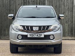 Mitsubishi L200 2.4 DI-D DC Barbarian Auto 4WD Euro 6 4dr at 8th