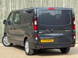Renault Trafic 2.0 dCi ENERGY 30 Sport Nav Crew Van LWB Euro 6 (s/s) 6dr at 14th
