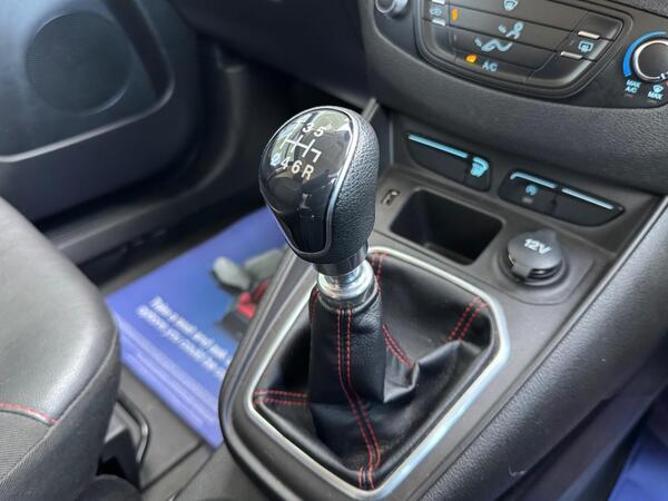 Ford Transit Courier 1.5 TDCi Sport L1 Euro 6 5dr