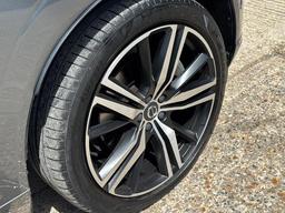 Volvo XC60 2.0 T5 R-Design Auto AWD Euro 6 (s/s) 5dr at 31th
