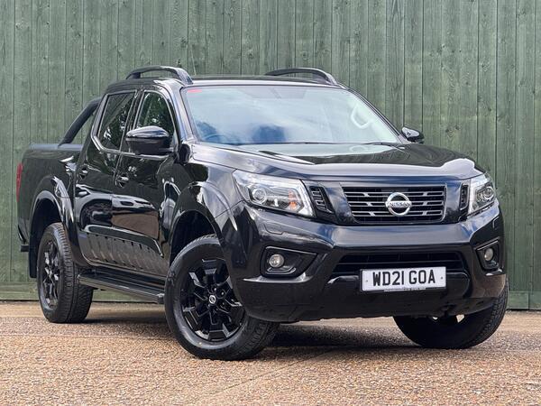 Nissan Navara 2.3 dCi N-Guard Auto 4WD Euro 6 4dr