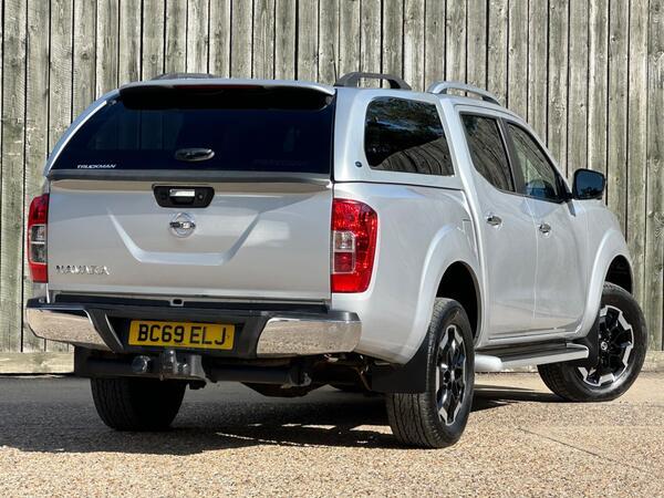 Nissan Navara 2.3 dCi Tekna Auto 4WD Euro 6 4dr