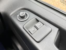 Renault Trafic 2.0 dCi ENERGY 30 Sport Crew Van EDC LWB Euro 6 (s/s) 6dr at 32th