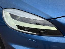 Volvo V40 2.0 D3 R-Design Edition Auto Euro 6 (s/s) 5dr at 32th