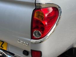 Mitsubishi L200 2.5 DI-D Barbarian 4WD Euro 5 4dr (LB) at 40th