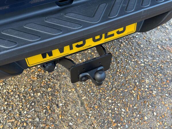 Nissan Navara 2.3 dCi Tekna Auto 4WD Euro 6 4dr