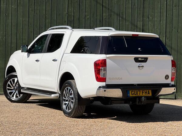Nissan Navara 2.3 dCi Tekna 4WD Euro 6 (s/s) 4dr