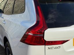 Volvo XC60 2.0 D4 R-Design Auto Euro 6 (s/s) 5dr at 45th