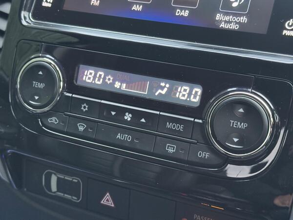 Mitsubishi L200 2.4 DI-D DC Barbarian 4WD Euro 6 4dr