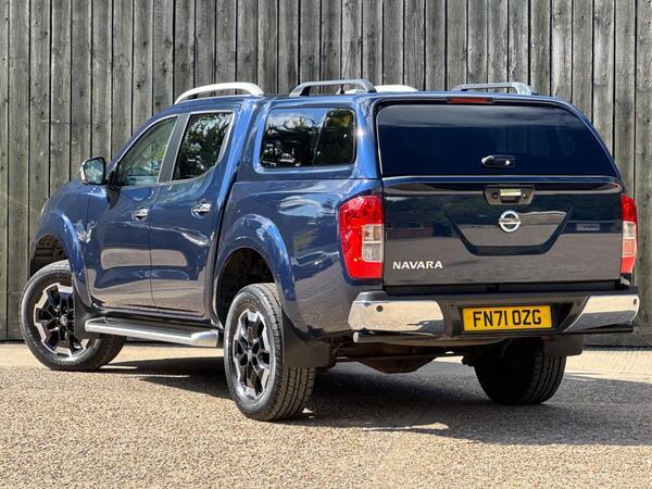 Nissan Navara 2.3 dCi Tekna Auto 4WD Euro 6 4dr