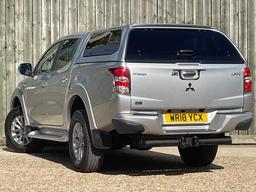 Mitsubishi L200 2.4 DI-D DC Barbarian Auto 4WD Euro 6 4dr at 13th