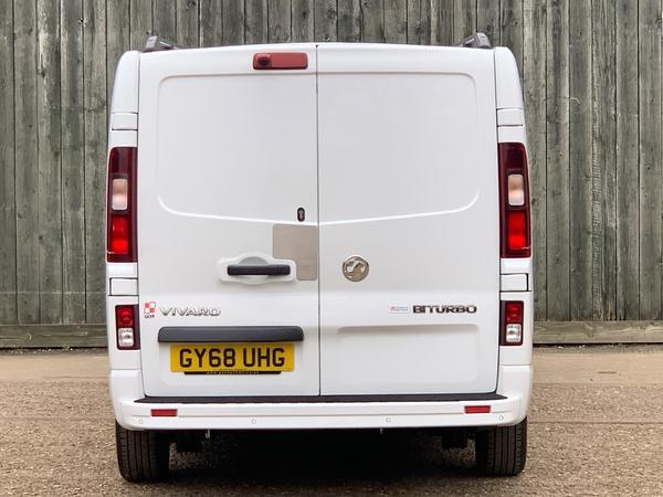 Vauxhall Vivaro 1.6 CDTi 2900 BiTurbo ecoTEC Limited Edition Nav Crew Van L2 H1 Euro 6 (s/s) 5dr (6 Seat)