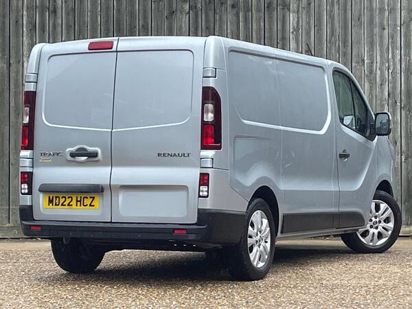 Renault Trafic 2.0 dCi Blue SL28 Sport L1 H1 Euro 6 (s/s) 5dr